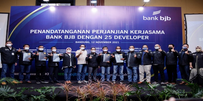 bank bjb melakukan ekspansi penyaluran Kredit Pemilikan Rumah (KPR) yang ditandai dengan penandatanganan Perjanjian Kerja Sama (PKS) dengan pengembang. Berbeda dari biasanya, kali ini Penandatanganan PKS dihadiri oleh 26 pengembang dari berbagai wilayah.