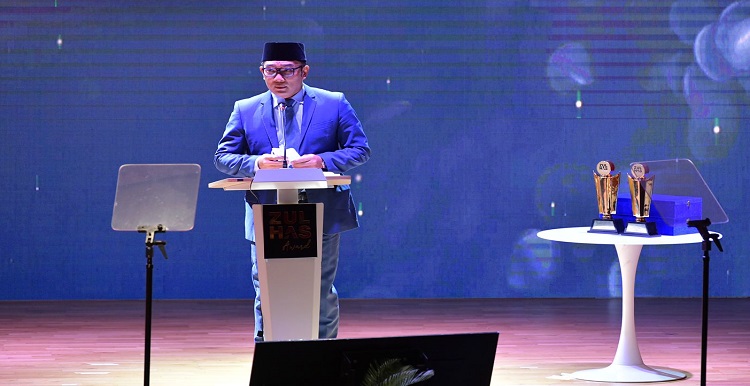 Gubernur Jawa Barat Ridwan Kamil mengajak generasi muda untuk memanfaatkan momentum baik. Mengingat, Indonesia sedang mendapatkan angin segar dengan berbagai sorotan positif dari beberapa negara dunia. Misalnya, Indonesia diprediksi akan menjadi salah satu kekuatan ekonomi dunia pada 2045. Saat ini, Indonesia berada di peringkat 16 di antara negara-negara G20. Bahkan, Indonesia dipercaya untuk menjadi tuan rumah pertemuan forum internasional G20 tahun 2022 atau presidensi G20. Oleh karena itu, para generasi muda harus memanfaatkan kesempatan ini untuk membuat negara lain terkesan.