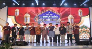 PT Bank Pembangunan Daerah Jawa Barat dan Banten Tbk (bank bjb) mudahkan dan tingkatkan minat masyarakat berkegiatan sosial di bulan suci Ramadan melalui digitalisasi donasi. bank bjb melalui Divisi Digital Banking menggelar Digi Ramadhan Bisa Jadi Berkah 2.0 mulai 2 April hingga 30 April 2022, dengan beberapa rangkaian kegiatan dan tersebar di seluruh wilayah di Indonesia. Kegiatan inti program ini adalah launching Fitur Donasi di Digi dan Program-Program Donasi, pada Selasa 12 April 2022 di Trans Hotel Bandung yang berlangsung secara virtual. Terdapat penambahan lembaga donasi di fitur donasi di e-channel Digi (Rumah Yatim, Baznas RI, Baznas Jakarta, Baznas Provinsi Jawa Barat (Zakat), Baznas Provinsi Jawa Barat (Infaq), Dompet Dhuafa, DT Peduli, Rumah Zakat Indonesia, dan Yatim Mandiri). Pemimpin Divisi Corporate Secretary bank bjb, Widi Hartoto mengjelaskan Ramadan merupakan suatu momen yang hanya datang satu tahun sekali. Di bulan suci ini, nilai ibadah menjadi seribu kali lipat dibandingkan dengan bulan lainnya sehingga banyak masyarakat yang berlomba dan memperbanyak sedekah.