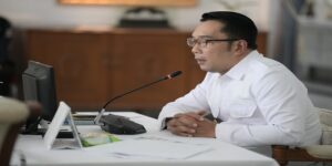 Jawa Barat telah mengantisipasi arus balik dan ancaman yang menyertainya yakni penyebaran COVID-19 dan gelombang pendatang dari desa atau urbanisasi. Izin mudik untuk kali pertama dalam tiga tahun pandemi dari Pemerintah Pusat membawa konsekuensi serius. Demikian dikatakan Gubernur Jawa Barat Ridwan Kamil dalam sebuah wawancara televisi, Kamis (5/5/2022) malam. Menurut Gubernur, arus balik di Jabar hingga Kamis (5/5/2022) malam masih dalam situasi terkendali. Semua pihak mulai dari kepolisian, dinas perhubungan, dan pemda kabupaten/kota, serta stakeholders pendukung lain telah melakukan tugasnya sesuai dengan skenario. "Alhmdulillah hingga saat ini (arus balik di Jabar) relatif lancar. Hal ini saya kira berkat dari berbagai upaya yang dilakukan seperti pemberlakuan satu arah kendaraan di jalan tol, contra flow, relatif berhasil" ujar Ridwan Kamil.