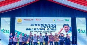 bank bjb mendukung program ketahanan pangan nasional, sebagai langkah konkret mengatasi ancaman potensi krisis pangan dunia. bank bjb mendorong terbangunnya sinergitas antarpihak sebagai upaya bersama menjaga ketahanan pangan nasional. Badan Pangan Dunia (FAO) menyebutkan, pada tahun ini negara-negara di dunia berpotensi menghadapi krisis pangan. Penyebabnya dampak perang Rusia-Ukraina yang mengganggu pasokan beberapa kebutuhan pokok global. Juga akibat perubahan iklim yang berdampak pada siklus ketersediaan bahan pangan. Potensi atas terjadinya krisis pangan dunia telah menyebabkan banyak negara memperketat ekspor pangan. Banyak negara menerapkan imunitas internal menjaga agar suplai pangan di negaranya terjamin. Tercatat lebih dari 40 negara yang telah membatasi ekspor komoditi pangan.