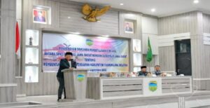 Wakil Ketua (Waket) DPRD Provinsi Jawa Barat Daerah Pemilihan (Dapil) XV Kabupaten Tasikmalaya dan Kota Tasikmalaya, H. Oleh Soleh, melaksanakan kunjungan kerja ke Pemerintah Daerah Kabupaten Tasikmalaya dalam rangka pengawasan penataan daerah. Menindaklanjuti Surat Pimpinan Dewan Perwakilan Rakyat Daerah (DPRD) Provinsi Jawa Barat No. 2444/RT 01.01/DPRD tanggal 6 September 2022, Pemerintah Daerah Kabupaten Tasikmalaya melaksanakan acara penyerahan dokumen persetujuan bersama antara DPRD Provinsi Jawa Barat dengan Gubernur Jawa Barat terkait dengan Pembentukan Daerah Persiapan Kabupaten Tasikmalaya Selatan yang bertempat di Pendopo Baru Kabupaten Tasikmalaya, Jumat, 9 September 2022.