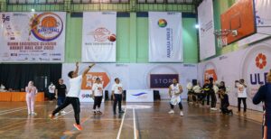 dalam rangkaian giat memperingati hari ulang ke-276 dan memperingati Hari Olah Raga Nasional 9 September, Pos Indonesia menggelar turnamen bola basket bertajuk "BUMN Logistics Cluster Basket Ball Cup 2022" di GOR Universitas Logistik dan Bisnis Internasional (ULBI), Sarijadi Kota Bandung pada 8-10 September 2022. Turnamen yang memperebutkan Piala Menteri BUMN ini diikuti oleh 7 BUMN Klaster Logistik yaitu KAI, Pelindo, Angkasa Pura II, DAMRI, ASDP, INKA, dan tuan rumah Pos Indonesia. Selain itu, untuk memeriahkan turnamen, diadakan juga “Tiktok Cheers Challenge dan sesi Malam Keakraban dengan menampilkan spesial musik The Beatles dan lagu-lagu era-90an.