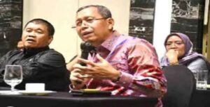 Anggota Bangar DPRD Jabar, Daddy Rohanady mengungkapkan RAPBD Provinsi Jabar Tahun 2023, kini tengah dibahas di Badan Anggaran DPRD Jabar. Dalam pembahasan tersebut, untuk anggaran infrastruktur mengalami kenaikan.Namun, kenaikan tersebut, prosentase nya sedikit. Dengan alokasi demikian, berimplikasi dengan tak maksimalnya penyelesaian pembangunan infrastruktur. Daddy, dalam keterangannya mengatakan untuk pembangunan infrastruktur, di Jabar dibutuhkan anggaran dengan jumlah yang banyak.