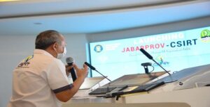 Sekretaris Daerah Provinsi Jawa Barat Setiawan Wangsaatmaja mengemukakan, bahwa mewujudkan Jabar Digital Province sejalan dengan visi terwujudnya Jabar Juara Lahir Batin dengan Inovasi dan Kolaborasi. Khususnya pada misi kelima, yakni mewujudkan tata kelola pemerintahan yang inovatif dan kepemimpinan yang kolaboratif antara pemerintah pusat, provinsi, dan kabupaten/ kota. Ini disampaikan Setiawan Wangsaatmaja saat memberikan pemaparan pada Penilaian Smart Province, yang ia ikuti secara daring dari Jabar Command Center, Kota Bandung, Selasa (1/11/2022).