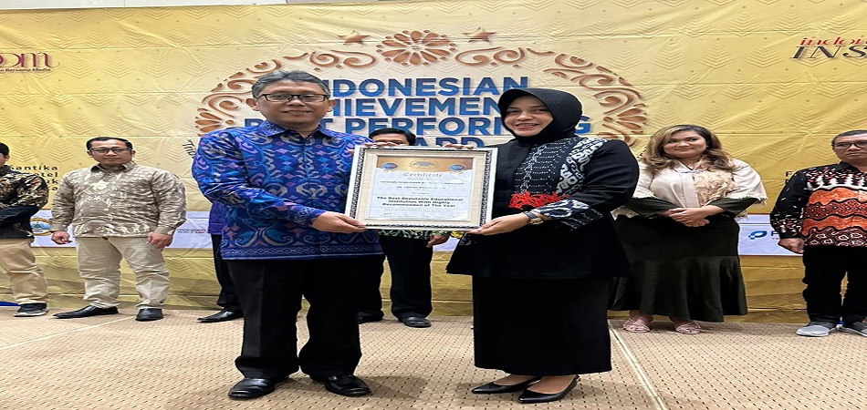 Pengkauan terus datang atas kinerja Yayasan Pendidikan Bhakti Pos Indonesia (YPBPI). Yang terkini, YPBPI meraih The Best Reputable Educational Institution Highly Recommended of the year yang digelar oleh Indonesian Inspire dan Sembilan Bersama Media di Hotel Santika Premiere Hayam Wuruk, Jakarta, Jumat (11/11) malam.