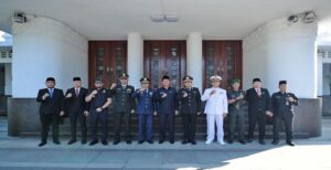 Pada momen Hari Kebangkitan Nasional, Plh Wali Kota Bandung, Ema Sumanrna mengajak seluruh elemen di Kota Bandung untuk memperkokoh keutuhan persatuan dan kesatuan. "Kebangkitan Nasional dimaknai suatu momentum untuk terus merapatkan barisan, keutuhan persatuan dan kesatuan," kata Ema pada kegiatan Peringatan Hari Kebangkitan Nasional Tingkat Kota Bandung, Senin 22 Mei 2023. Ia pun mengajak, sebagai masyarakat untuk terus mendukung pemerintah juga melakukan pembangunan yang lebih baik.