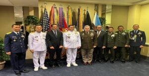 Panglima TNI Laksamana TNI Yudo Margono mengawali rangkaian kunjungan kerjanya ke negara Amerika Serikat (AS) dengan mengunjungi kantor Kedutaan Besar Republik Indonesia (KBRI) untuk bertemu staf Kedutaan dan bersilahturahmi dengan sejumlah Perwira TNI yang tengah menempuh pendidikan kemiliteran di Amerika. Kunjungan kerja Panglima TNI ini dalam rangka memenuhi undangan Chairman of the Joint Chief of Staff (CJCS) atau Kepala Staf Gabungan Angkatan Bersenjata AS Jenderal Mark A. Milley kepada Panglima TNI, bertempat di Washington DC, Rabu (21/6/2023).