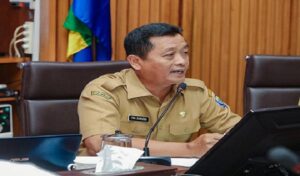 Pemerintah Kota (Pemkot) Bandung berencana mengamankan lahan aset yang berada di Kebun Binatang Bandung, jalan Tamansari. Pada Senin 24 Juli 2023, Pemkot Bandung telah melayangkan surat peringatan terakhir. "Kami sudah sesuai prosedur yang ada, melakukan berbagai tahapan. Teguran peringatan, hari ini peringatan terakhir," tutur Plh Wali Kota Bandung, Ema Sumarna di Balai Kota Bandung, Senin 24 Juli 2023.