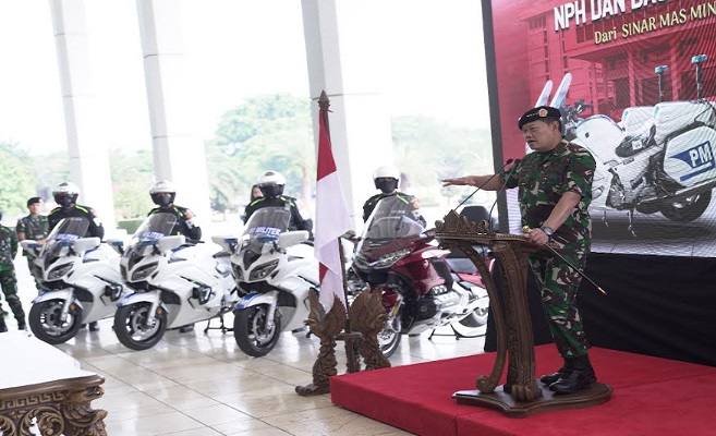 Markas Besar (Mabes) TNI diperkuat 8 unit motor kawal seri terbaru. Kedelapan Motor kawal tersebut terdiri dari 6 unit Yamaha FJR 1.3 cc dan 2 unit Honda Goldwing 1.8 cc merupakan hibah dari PT Borneo Indobara anak perusahaan Sinar Mas Mining. Penandatanganan hibah dan berita acara hibah dilakukan oleh Aslog Panglima TNI Mayjen TNI Yustinus Peristiwanto, S.T., bersama Ibu Carolina Satriyo Pinandoyo Direktur PT Borneo Indobara, disaksikan oleh Panglima TNI Laksamana TNI Yudo Margono, S.E., M.M. dan Pejabat Utama Mabes TNI, bertempat di Plaza Mabes TNI Cilangkap, Jakarta Timur, Jumat (25/8/2023).