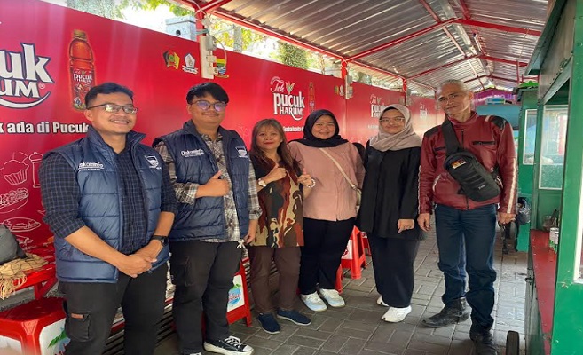 Saat ini, berbagai kawasan street food yang tersebar di Kota Bandung dapat menjadi pilihan warga untuk berkuliner, salah satunya street food yang terletak di Jalan Sumatera. Wajah baru yang diresmika pada Februari 2023 ini memiliki 18 tenant dengan berbagai macam hidangan. Salah satunya, soto milik Lili Setiawati atau yang kerap dipanggil Linda. Linda mengungkapkan, area ini dulunya adalah tempat sampah sehingga diperlukan waktu yang lama untuk penataan tempat.