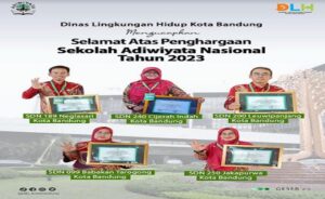 Lima sekolah di Kota Bandung mendapatkan penghargaan Adiwiyata Nasionall Tahun 2023 dari Kementerian Lingkungan Hidup dan Kehutanan (KLHK) di Auditorium Gedung Manggala Wanabakti KLHK Jakarta, Selasa 17 Oktober 2023. Dari 417 sekolah penerima penghargaan Adiwiyata Nasional, terdapat lima sekolah asal Kota Bandung yakni SDN 189 Neglasari, SDN 240 Cijerah Indah, SDN 200 Leuwipanjang, SDN 099 Babakan Tarogong, dan SDN 250 Jakapurwa. Penghargaan Adiwiyata diberikan kepada sekolah yang berhasil mendidik siswa menjadi individu yang bertanggung jawab terhadap lingkungan hidup.