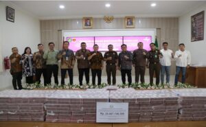 bank bjb menyampaikan terima kasih dan apresiasi tinggi kepada Kejaksaan Negeri Kabupaten Sukabumi atas pengembalian aset (asset recovery) dugaan tindak pidana korupsi SPK Fiktif Keuangan Daerah pada bank bjb di Kabupaten Sukabumi yang terjadi pada 2016, senilai Rp25.087.740.395,. Pengembalian aset tersebut berkaitan dengan telah terbitnya putusan berkekuatan hukum tetap atau inkracht van gewijsde dari Pengadilan Tindak Pidana Korupsi pada Pengadilan Negeri Bandung. Pengembalian aset juga merupakan tindak lanjut dari hasil pertemuan dengan Kejaksaan Negeri Kabupaten Sukabumi pada 5 Oktober lalu.