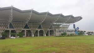 Bandara Internasional Jawa Barat (BIJB) Kertajati membuka penerbangan rute Majalengka - Singapura mulai 28 September 2024. Adalah maskapai penerbangan Scoot yang akan mengisi penerbangan Majalengka - Singapura.