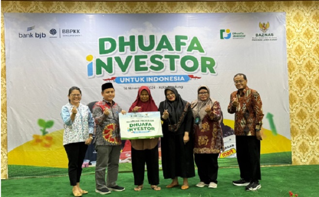 Setelah sukses menjadi Juara 1 Anugerah ISEF Award 2024 kategori Champion of the champion lembaga ZISWAF pada Indonesia Sharia Economic Festival (ISEF) 2024 pada awal November lalu, BAZNAS (Badan Amil Zakat Nasional) Provinsi Jawa Barat (Jabar) menggelar acara Ceremony Dhuafa Investor, Kamis (14/11/2024). BAZNAS, Kamis (14/11/2024). Dhuafa Investor merupakan program zakat bergulir MtoP (Mustahik to Pengusaha) yang diinisiasi oleh BAZNAS Jabar. Kegiatan seremoni ini sebagai bagian dari upaya untuk memberdayakan masyarakat dhuafa melalui skema zakat produktif.