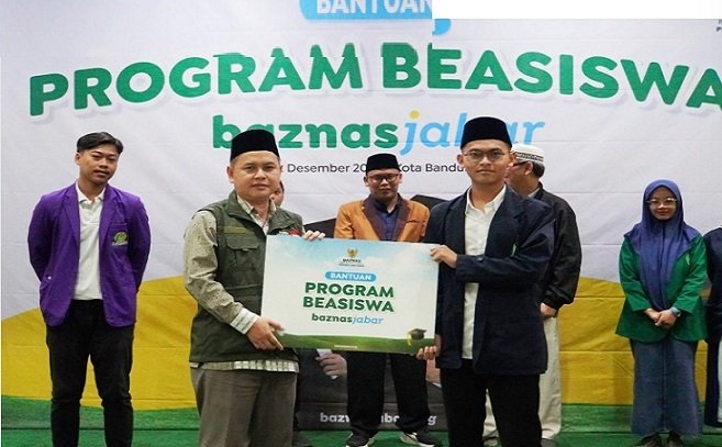 Baznas Provinsi Jawa Barat (Jabar) memberikan beasiswa terhadap ratusan mahasiswa yang menempuh pendidikan tinggi baik di dalam maupun luar negeri. Wakil Ketua II Baznas Jabar, Dr. KH. Ali Khosim, M.Ag mengatakan di tahun 2024, Baznas Jabar telah menetapkan penerima beasiswa sebanyak 110 mahasiswa dari 23 perguruan tinggi, baik negeri maupun swasta. Tidak hanya itu, langkah progresif juga dilakukan dengan memberikan beasiswa luar negeri kepada 48 mahasiswa indonesia yang sedang menempuh studi di Tunisia.