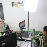 Anggota Komisi II DPRD Kota Bandung, Indri Rindani menghadiri talkshow “Ruang Inspirasi” dengan tema “Peran Komisi II Membangun Bandung,” di radio MQFM Bandung, Senin, 10 Februari 2025. Indri pun menjelaskan berbagai peran yang dilakukan oleh komisi II DPRD Kota Bandung dalam hal pengawasan, penganggaran, hingga legislasi khususnya dalam bidang perekonomian dan keuangan di Kota Bandung.